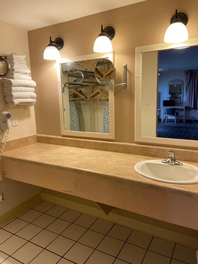 Buccaneer Inn St. George Island Eksteriør billede